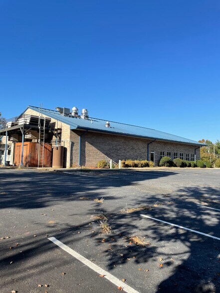 More Photos Of 2006 S Sterling St, Morganton Freestanding For Sale