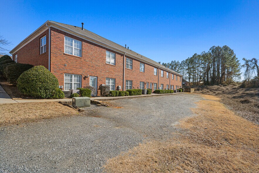 More Photos Of 3459 Acworth Due West Rd NW, Acworth Office For Sale