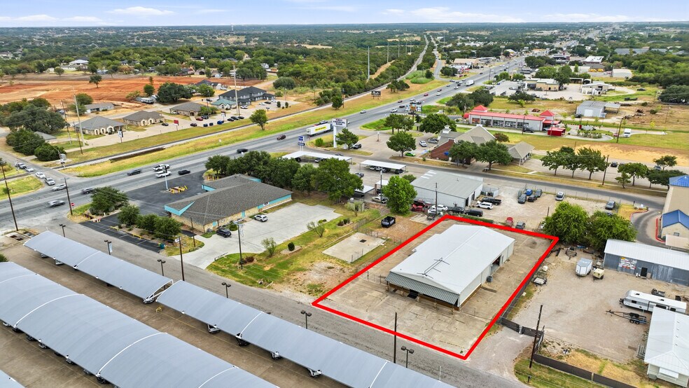 More Photos Of 207 Eastridge Rd, Granbury General Retail For Sale