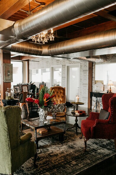 More Photos Of 260 1st Ave S, Saint Petersburg Coworking Space