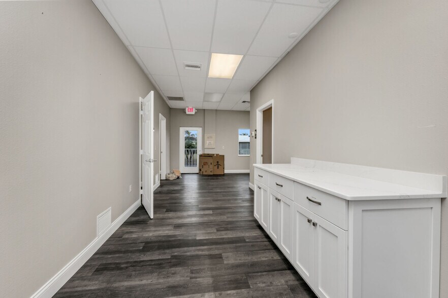 More Photos Of 2421 Shreve St, Punta Gorda Office For Lease