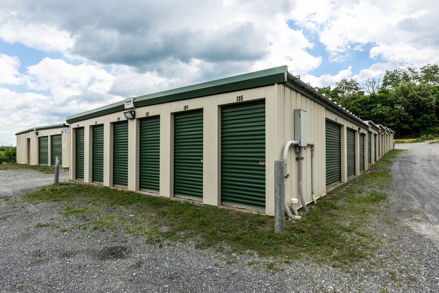 More Photos Of 1614 N Valley Pike, Rockingham Self Storage For Sale