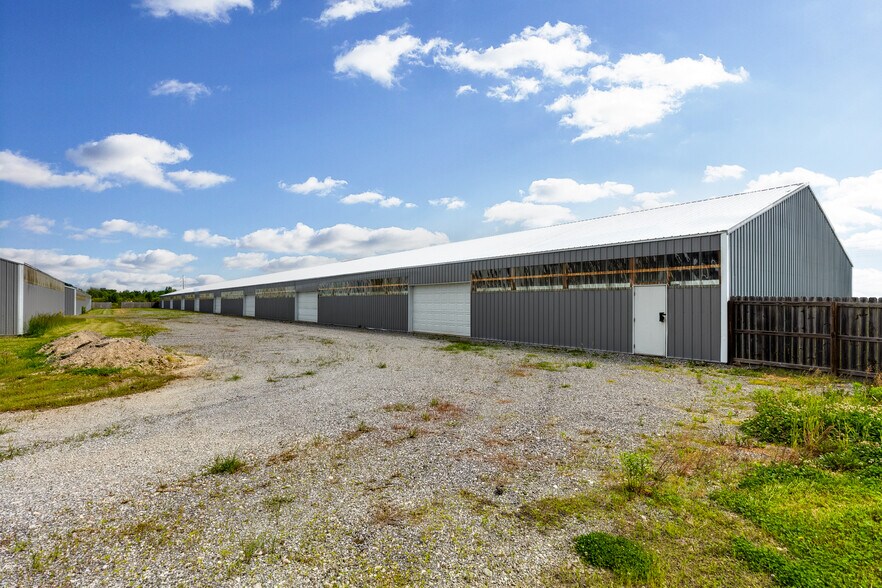 More Photos Of 2149 E Frontage Rd, Staunton Auto Dealership For Sale