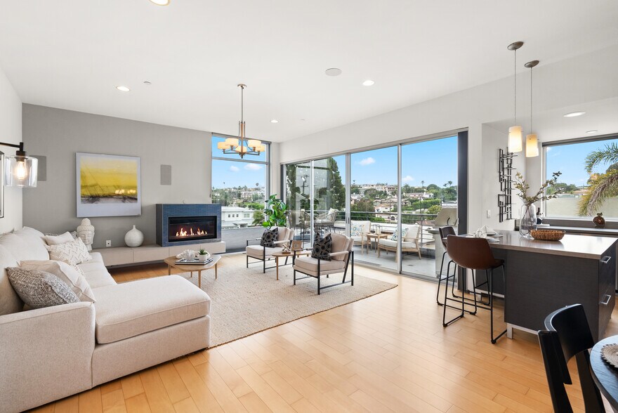 More Photos Of 930-932 Manhattan Beach Blvd, Manhattan Beach Office Residential For Sale
