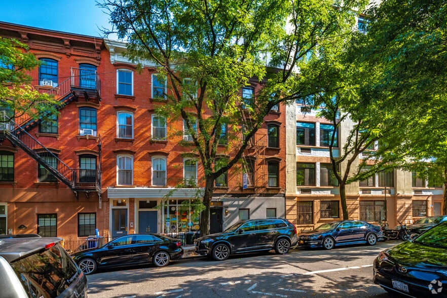 More Photos Of 193 Sackett St, Brooklyn Apartments For Sale