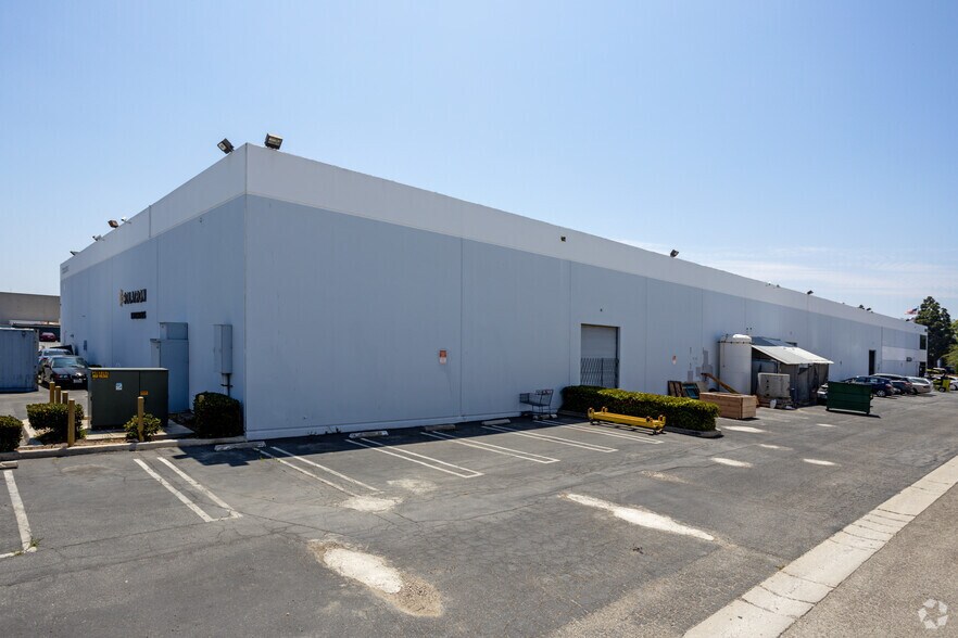 More Photos Of 3111 Lomita Blvd, Torrance Warehouse For Lease