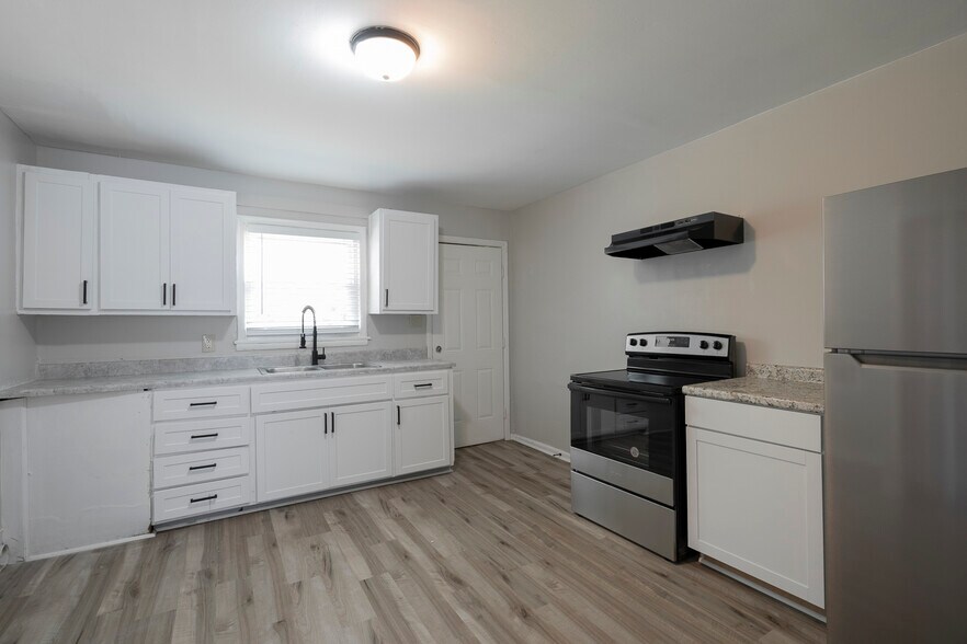 More Photos Of , Huntsville Multifamily For Sale