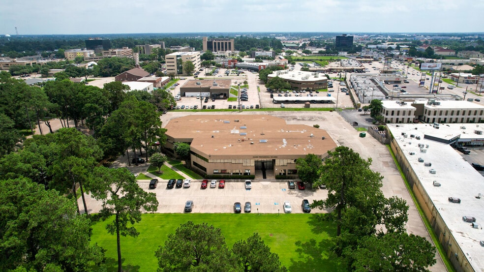 More Photos Of 17030 Nanes Dr, Houston Medical For Sale