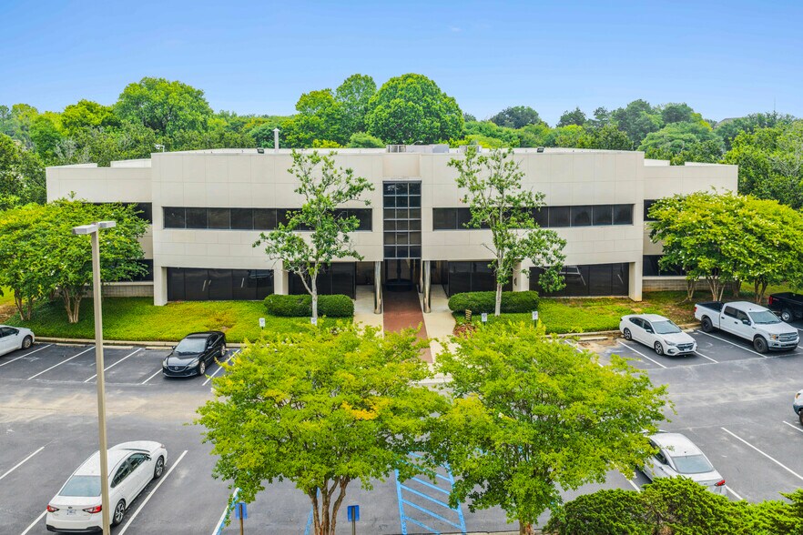 More Photos Of 2350 Fairlane Dr, Montgomery Office For Sale