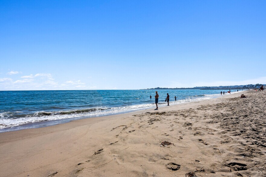 More Photos Of 1430 Merrill St, Santa Cruz Multifamily For Sale