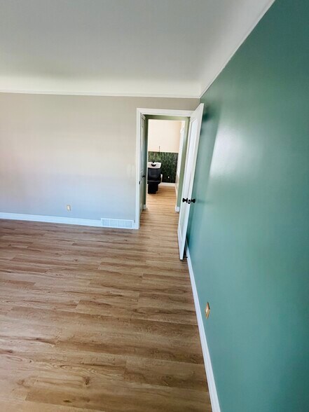 More Photos Of 1013 S Main St, Plymouth Storefront Retail Office For Sale