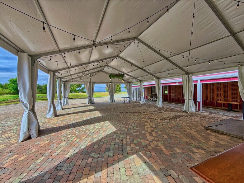 More Photos Of 4N250 State Route 47, Maple Park Restaurant For Sale