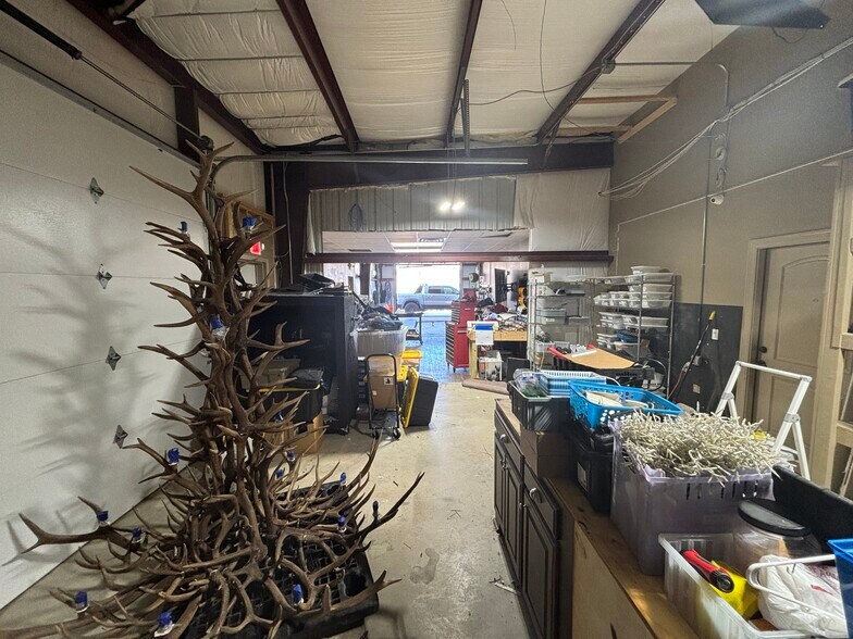 More Photos Of 7000 Crystal Hill Rd, North Little Rock Office For Sale