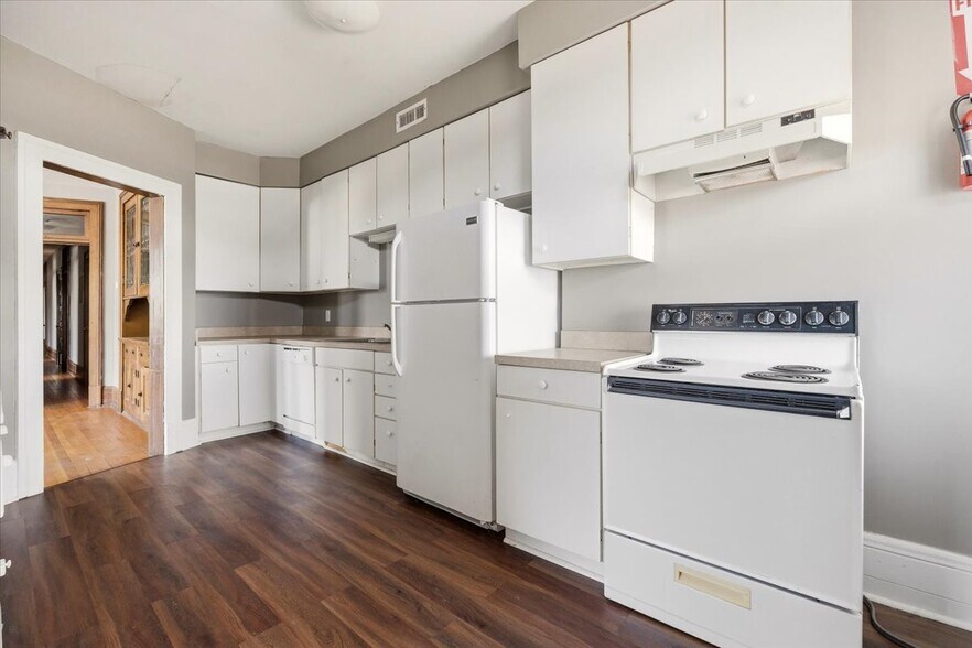 More Photos Of 283 Park Ave W, Mansfield Apartments For Sale