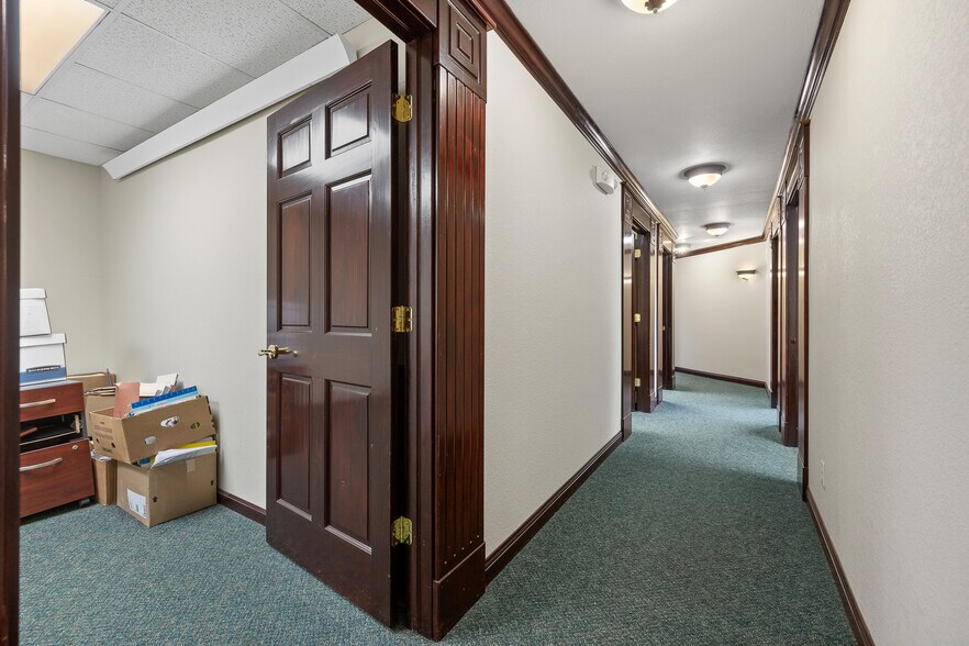 More Photos Of 601 West Blvd, Rapid City Office For Lease