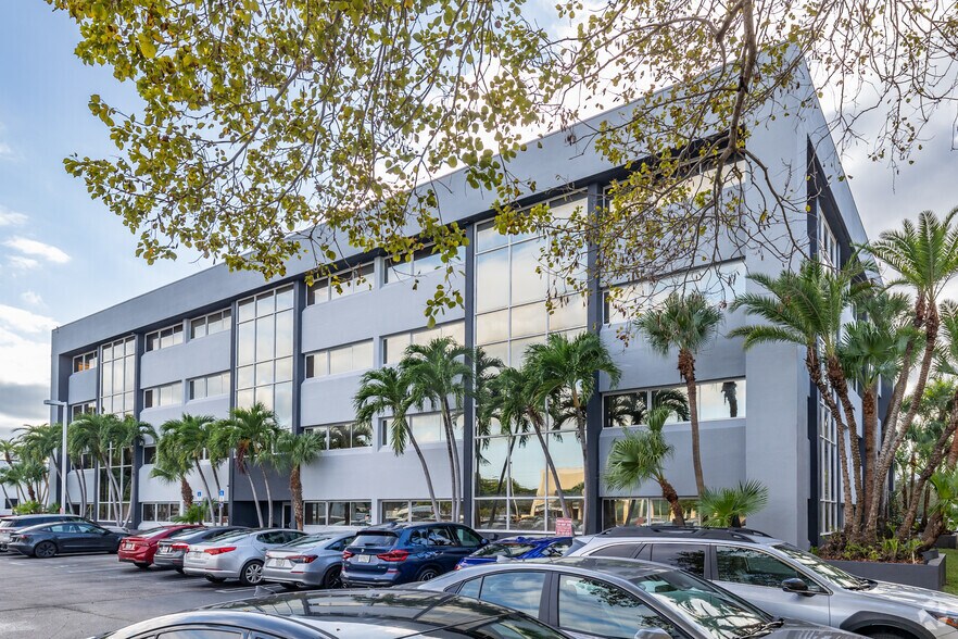More Photos Of 3625 NW 82nd Ave, Doral Medical For Lease