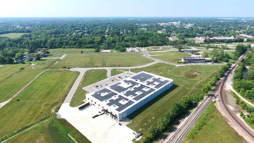 More Photos Of 2220 E Bunch Blvd, Muncie Manufacturing For Lease