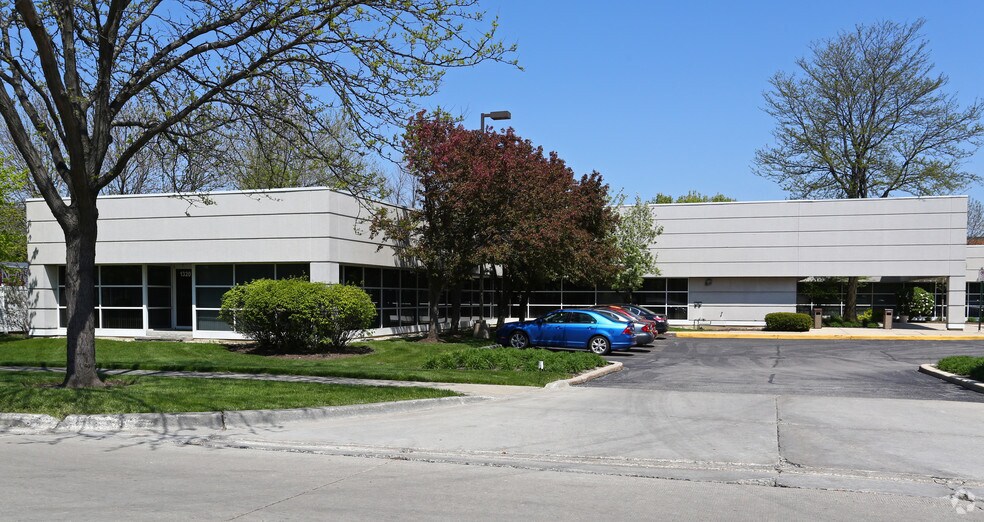 More Photos Of 1320 Tower Rd, Schaumburg Coworking Space