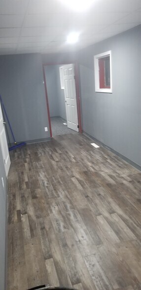 More Photos Of 116 W Grand River Ave, Brighton Storefront Retail Office For Sale