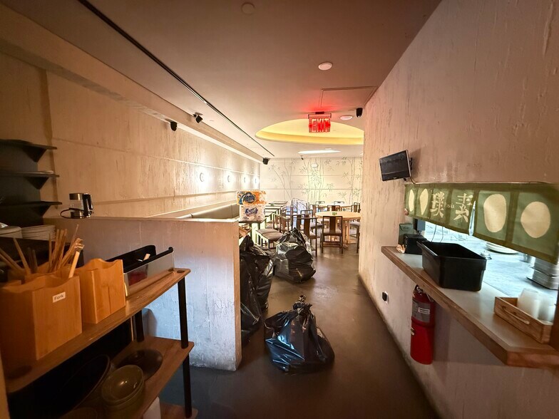 More Photos Of 318 Bedford Ave, Brooklyn Apartments For Lease