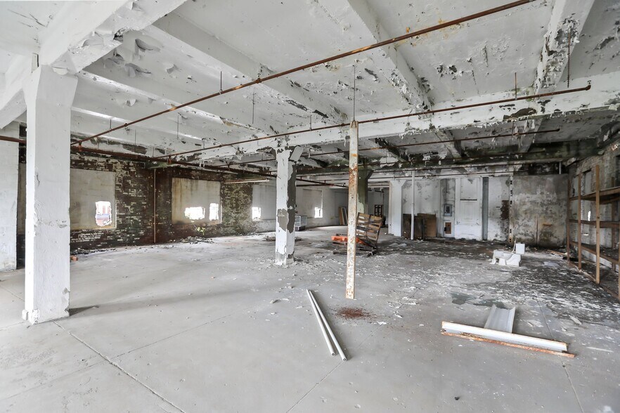 More Photos Of 636 E State St, Trenton Warehouse For Sale