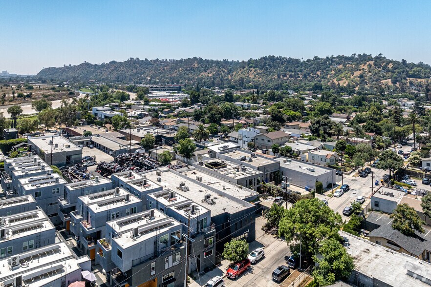 More Photos Of 3014 N Coolidge Ave, Los Angeles Warehouse For Sale