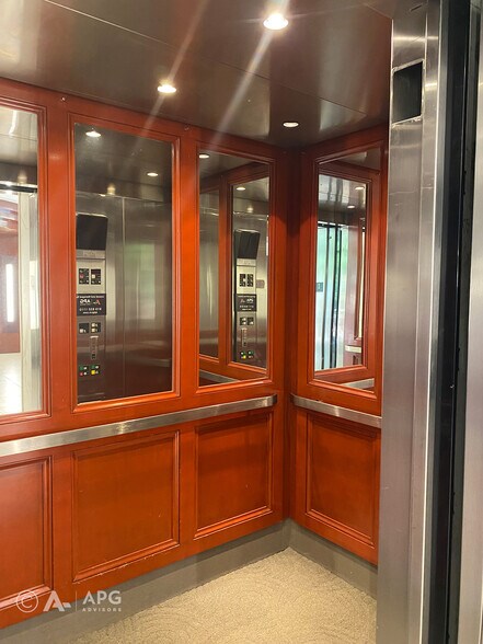 More Photos Of 6131 Falls of Neuse Rd, Raleigh Office For Lease