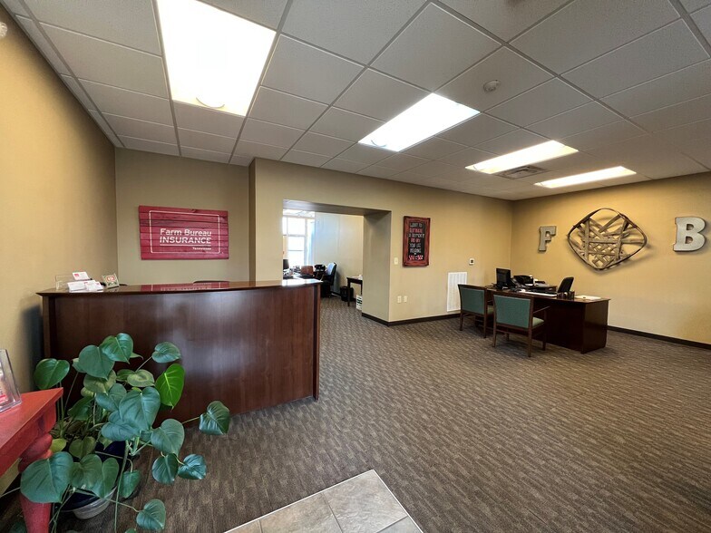 More Photos Of 3930 Western Ave, Knoxville Office For Sale