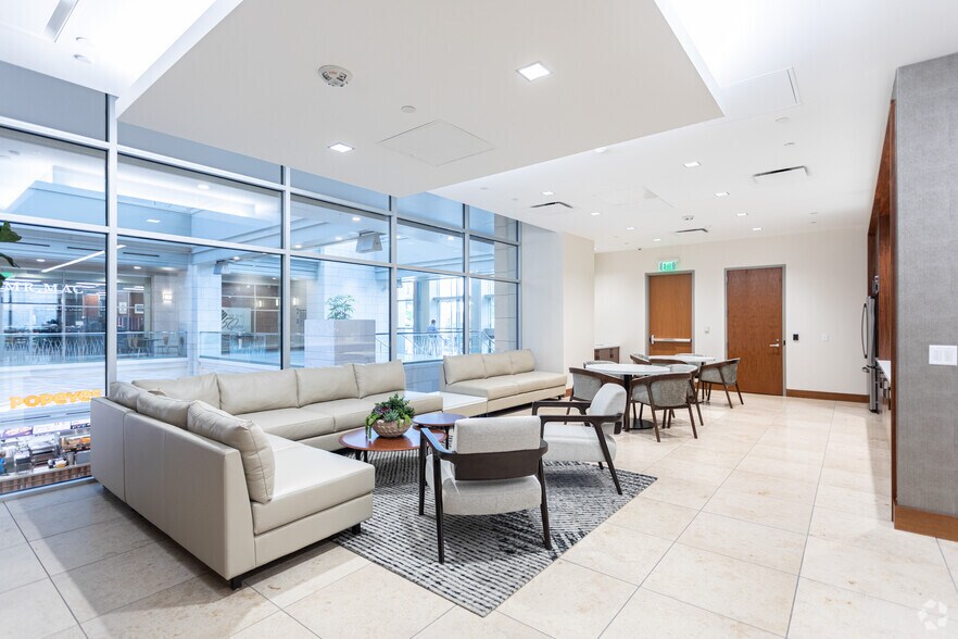 More Photos Of 36 S State St, Salt Lake City Office For Lease