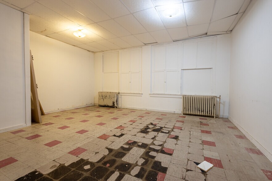 More Photos Of 2313 13th, Columbus General Retail For Sale