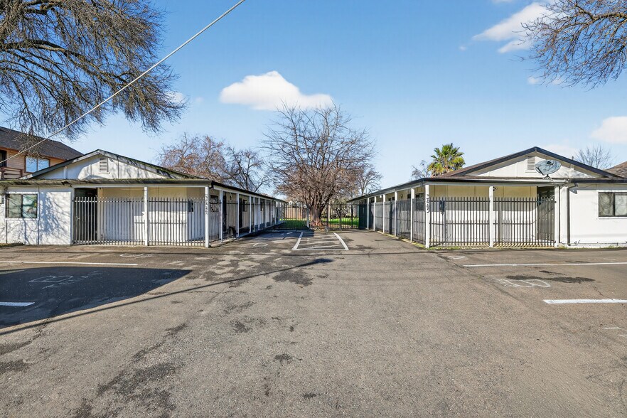Primary Photo Of , Sacramento Multifamily For Sale