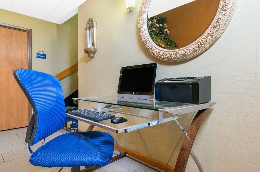 More Photos Of 4875 S Laura St, Wichita Hospitality For Sale