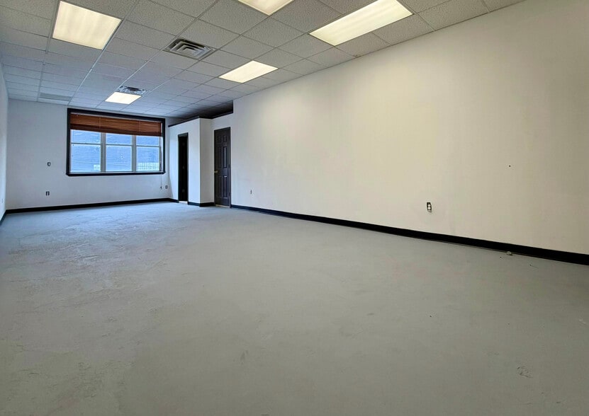 More Photos Of 18-17 42nd St, Astoria Light Distribution For Lease