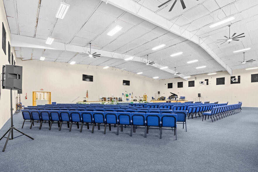 More Photos Of 69 Jessamine Ave, Georgetown Flex For Sale