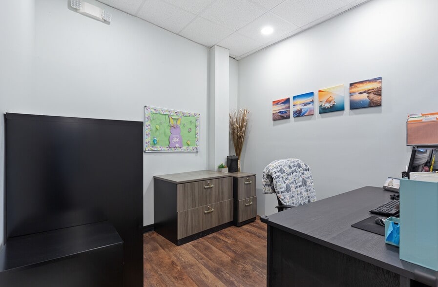 More Photos Of 1003 Wyoming Ave, Forty Fort Medical For Sale