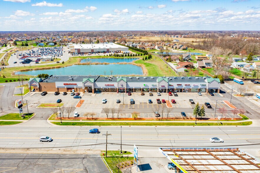 More Photos Of 26842-27000 Telegraph Rd, Flat Rock Storefront For Lease