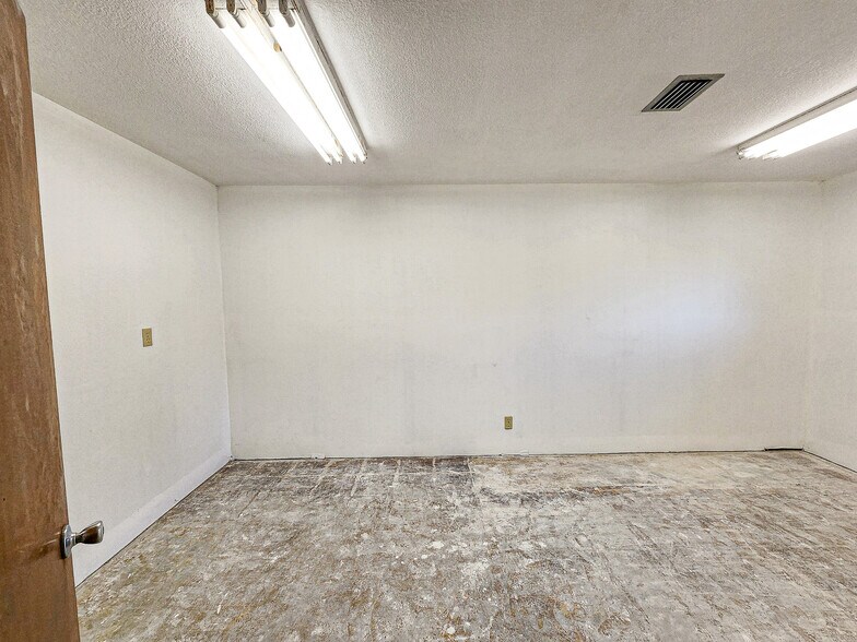 More Photos Of 11121 SE 53rd Ct, Belleview Medical For Sale