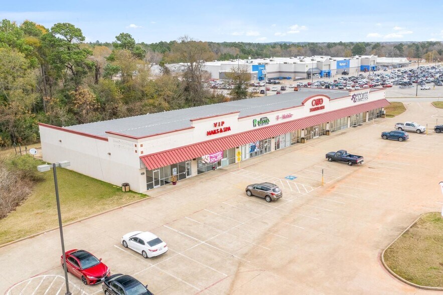 More Photos Of 1101 Stone St, Kilgore Freestanding For Lease