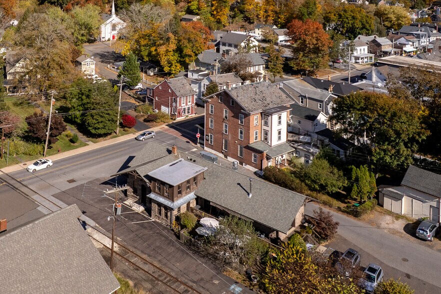 More Photos Of 2 Bridge St, Milford Restaurant For Sale