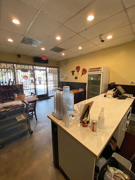 More Photos Of 3756 W Avenue 40, Los Angeles Storefront For Lease