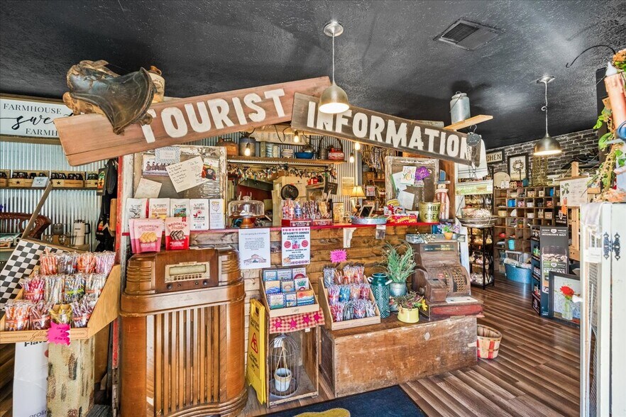 More Photos Of 852 Southern Hwy, Mineral Wells Industrial For Sale