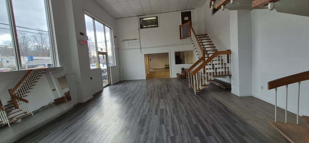 More Photos Of 710 Washington St, Peekskill Manufacturing For Lease