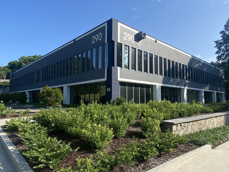 More Photos Of 290 Interstate N Cir SE, Atlanta Office For Lease