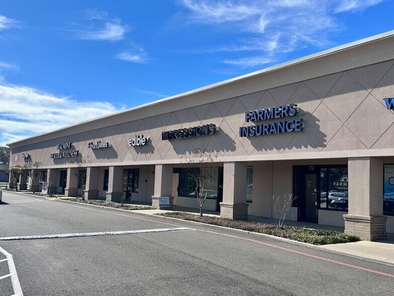 More Photos Of 229 Dowlen Rd, Beaumont Unknown For Lease