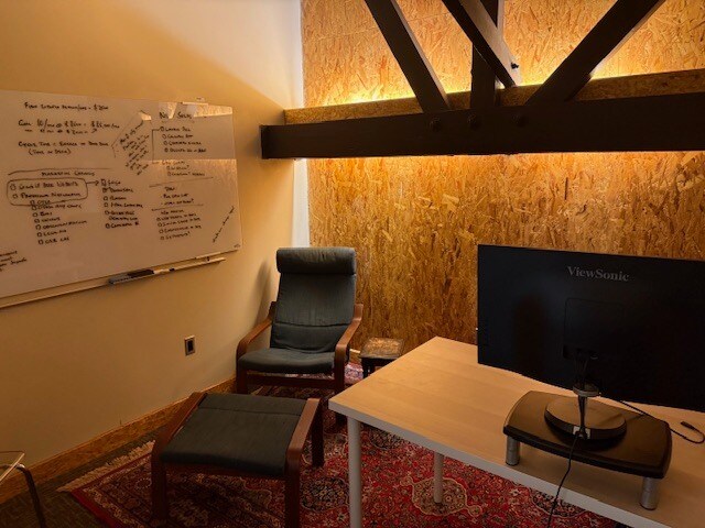 More Photos Of 1215 SE 8th Ave, Portland Service For Lease
