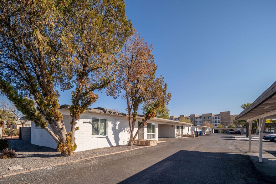 More Photos Of 7537 N 21st Ave, Phoenix Apartments For Sale