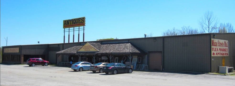 Primary Photo Of 1900 W Elm St, Ozark Freestanding For Sale