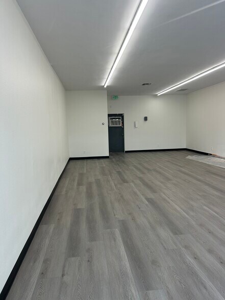 More Photos Of 5453-5465 Del Amo Blvd, Lakewood Unknown For Lease