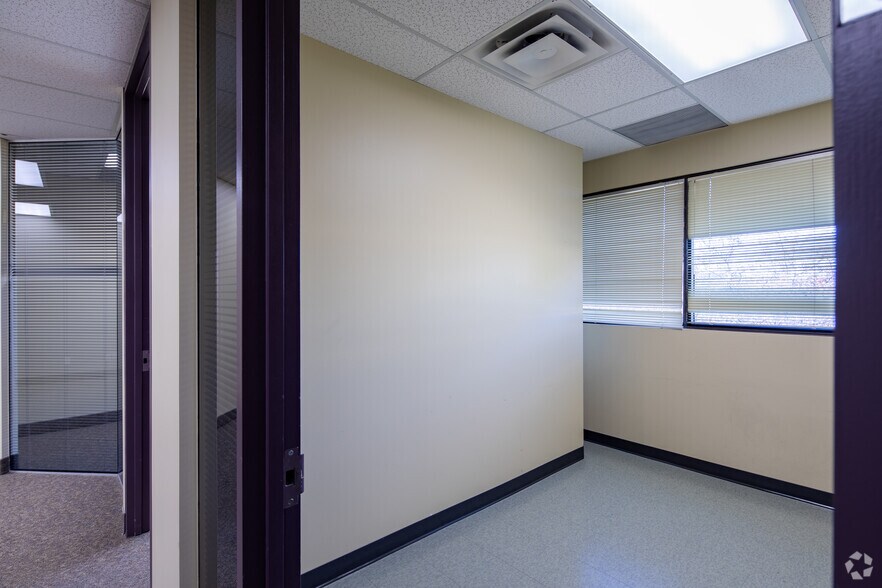 More Photos Of 87 Skyway Ave, Toronto Unknown For Lease