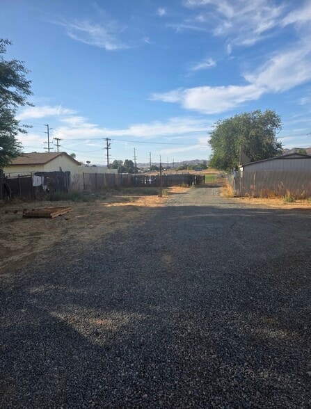 More Photos Of 34800 Mission Trl, Wildomar Warehouse For Lease